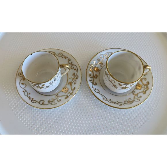 Hand Painted set of 2 expresso cups and saucers - Picture 6 of 13